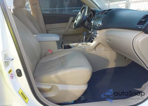 2011 Toyota Highlander Base V6 from USA, damaged, VIN 5TDZK3EH1BS033154